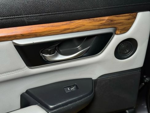 Used 2019 Honda CR-V EX-L image 18