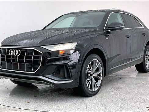Used 2023 Audi Q8 Premium Plus image 44