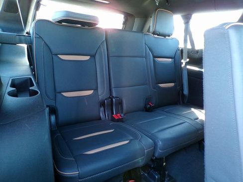 Used 2023 GMC Yukon XL AT4 w/ AT4 Premium Plus Package image 12