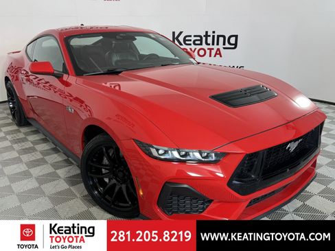 Used 2024 Ford Mustang GT Premium image 2