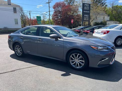Used 2016 Lexus ES 300h w/ Navigation System Package FWD image 1
