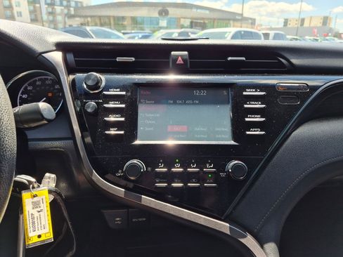 Used 2019 Toyota Camry LE FWD image 24