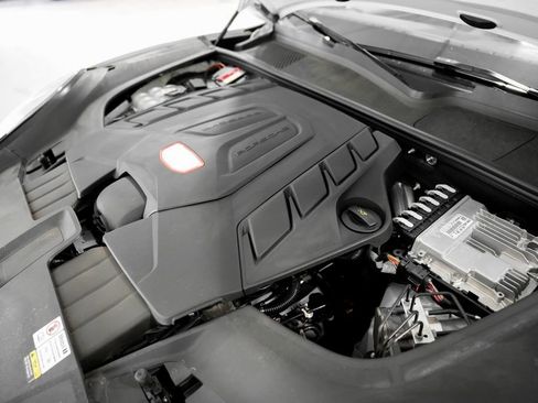 Used 2023 Porsche Cayenne GTS image 48