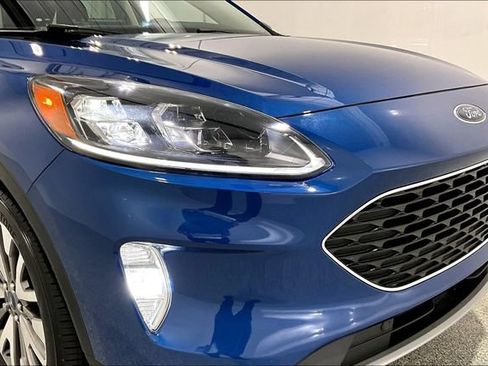 Used 2022 Ford Escape Titanium w/ Class II Trailer Tow Package AWD/4WD image 39