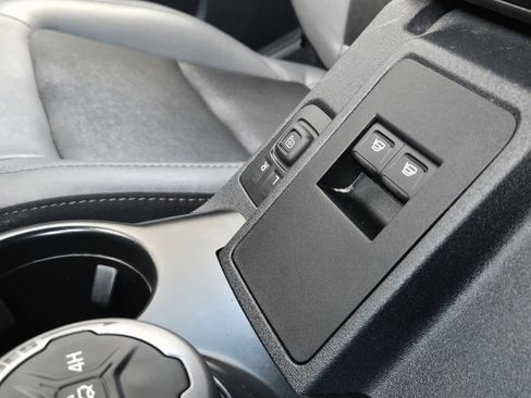 Used 2024 Ford Bronco Black Diamond image 21