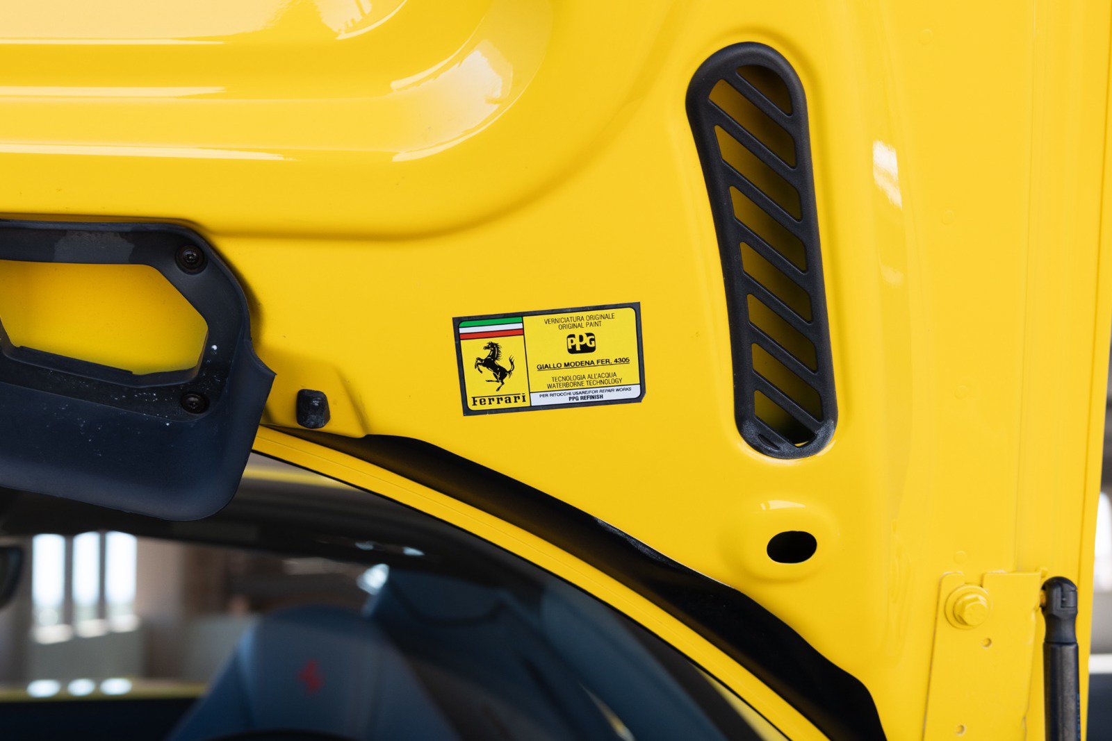 Used 2022 Ferrari F8 Tributo RWD image 66