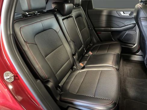 Used 2024 Ford Escape ST-Line w/ Tech Pack #1 image 31