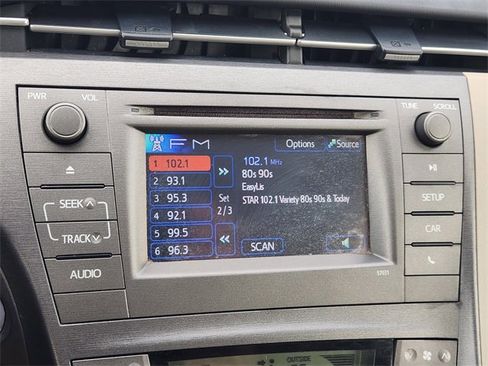 Used 2013 Toyota Prius Two image 25