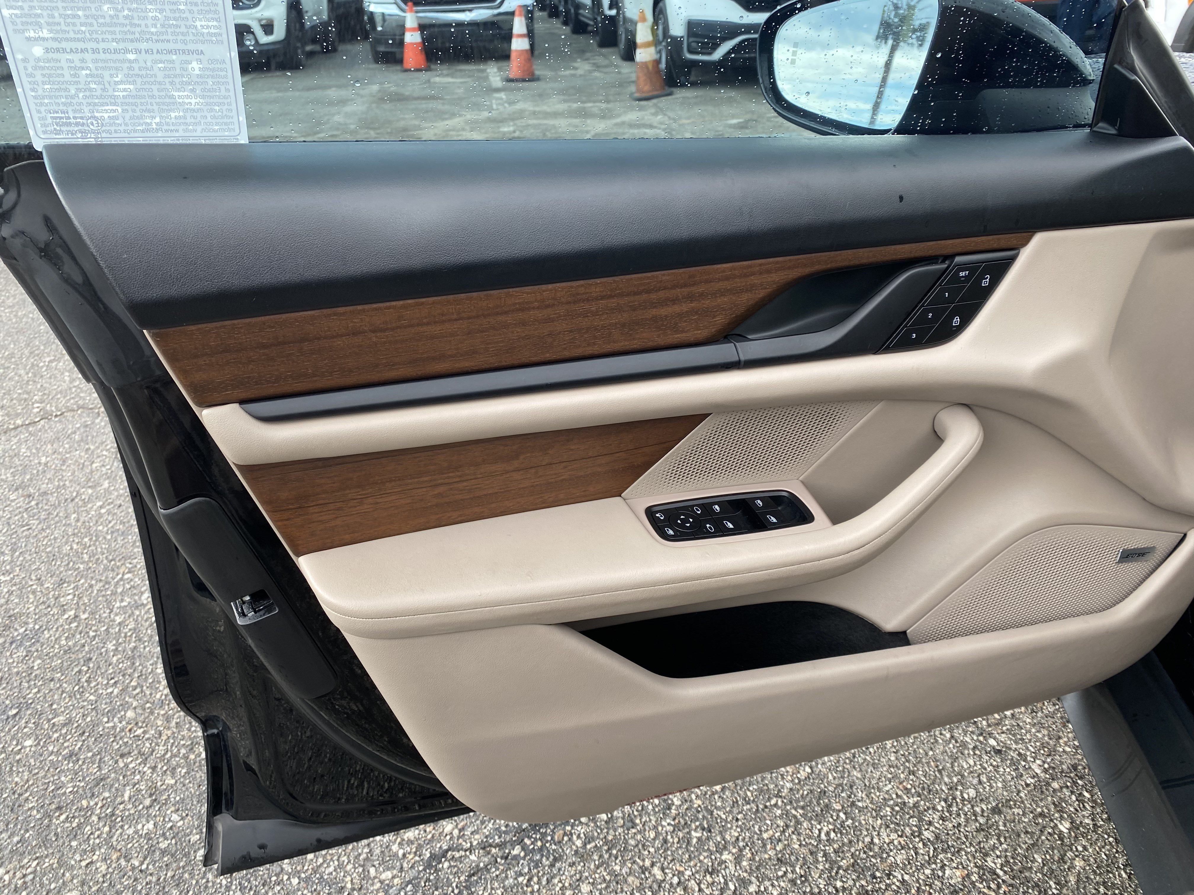 Used 2022 Porsche Taycan RWD image 15