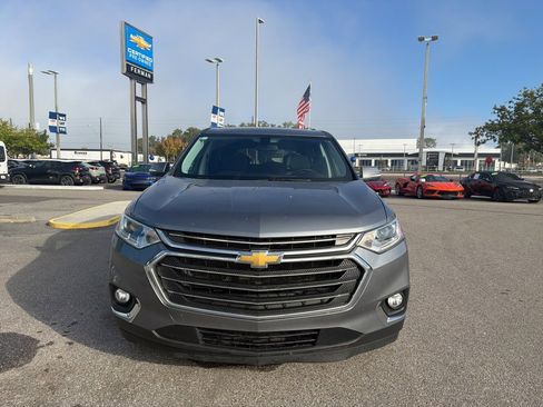 Used 2021 Chevrolet Traverse LT image 7