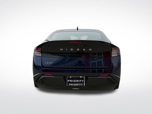 New 2026 Nissan Leaf image 4