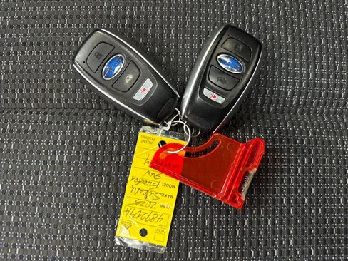 Used 2025 Subaru Forester Premium AWD/4WD image 55