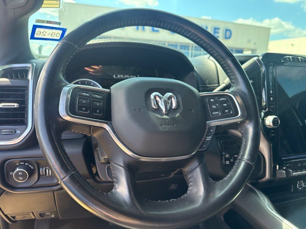 Used 2022 RAM 2500 Laramie AWD/4WD image 9
