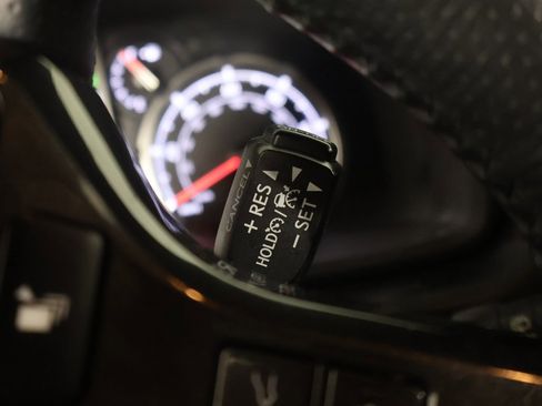 Used 2024 Toyota 4Runner TRD Off-Road image 39