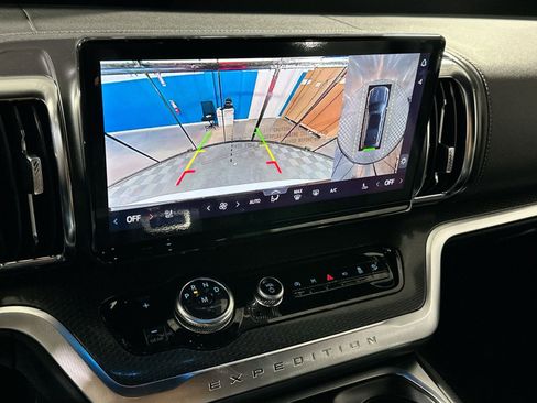 New 2026 Ford Expedition Platinum w/ Stealth Appearance Package image 22