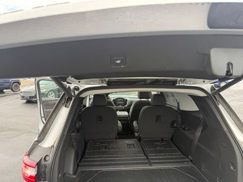 Used 2019 Chevrolet Traverse LT w/ LT Premium Package AWD/4WD image 12