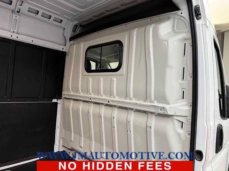 Used 2025 RAM ProMaster 2500 w/ Convenience Group FWD image 16