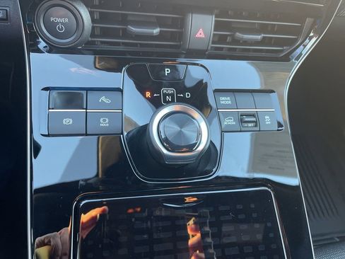 Used 2025 Subaru Solterra Premium image 22