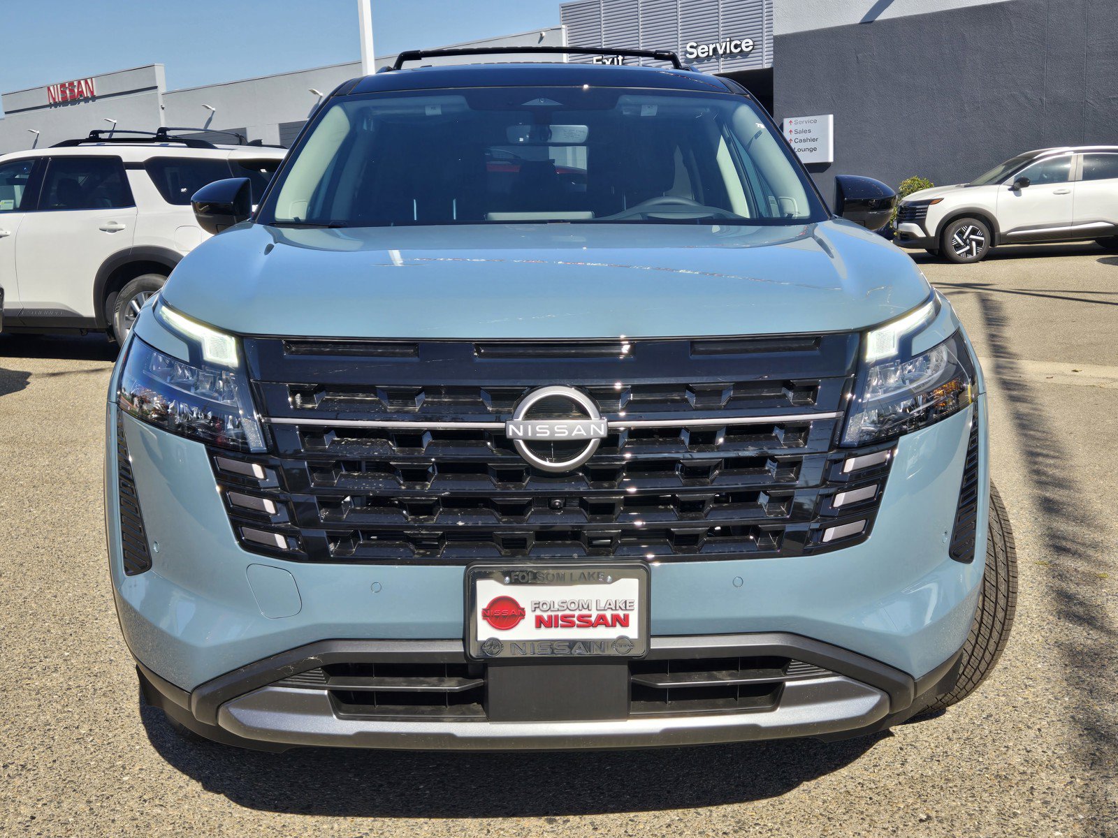 New 2026 Nissan Pathfinder Platinum w/ Cargo Package FWD image 2
