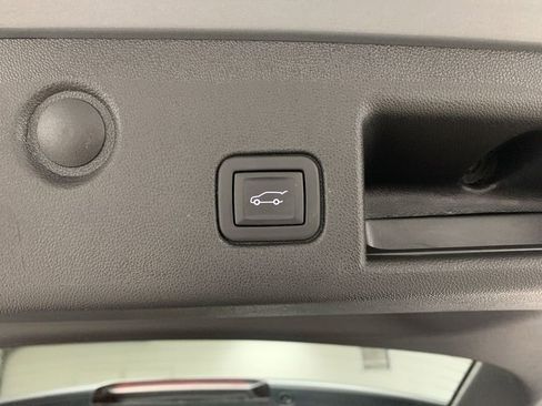 Used 2024 Chevrolet Equinox RS AWD/4WD image 29
