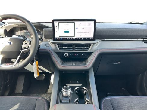 New 2025 Ford Explorer ST image 12