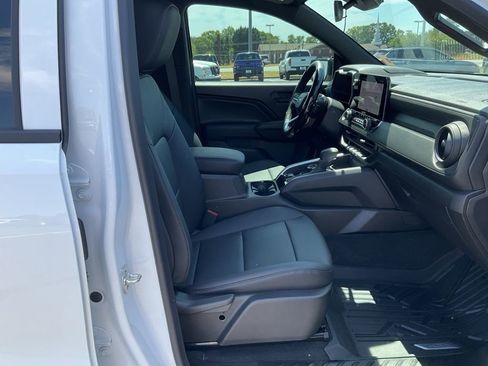 Used 2026 Chevrolet Colorado Trail Boss image 21