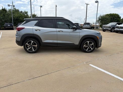 Used 2023 Chevrolet TrailBlazer RS FWD image 8
