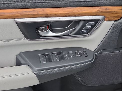 Used 2020 Honda CR-V Touring image 14