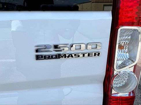 Used 2023 RAM ProMaster 2500 FWD image 19