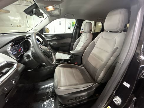 Used 2021 Chevrolet TrailBlazer LT w/ Convenience Package image 20