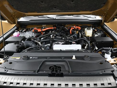 Used 2025 Toyota Land Cruiser w/ Premium Package image 42