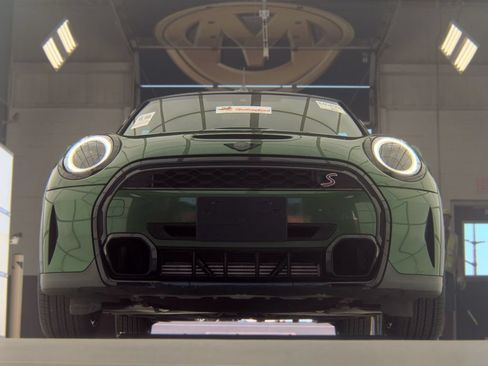 Used 2024 MINI Cooper S FWD image 5