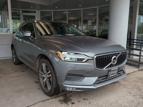 Used 2018 Volvo XC60 T6 Momentum w/ Convenience Package AWD/4WD image 1