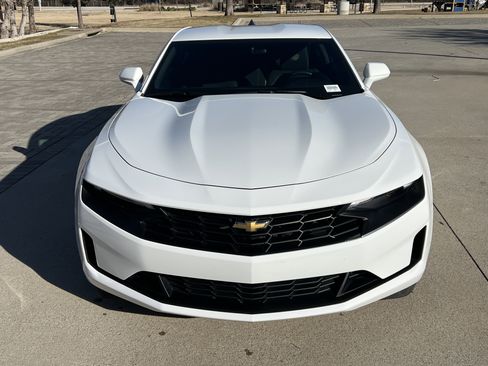 Used 2020 Chevrolet Camaro LT w/ Technology Package image 3