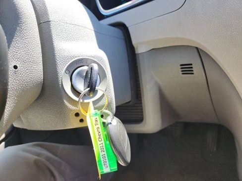 Used 2011 Chevrolet Traverse LT w/ Personal Connectivity Package AWD/4WD image 20