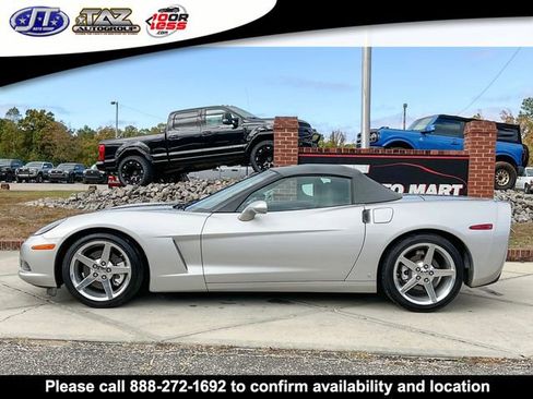 Used 2007 Chevrolet Corvette Convertible w/ Preferred Equipment Group image 4