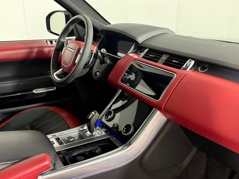 Used 2021 Land Rover Range Rover Sport HST image 33