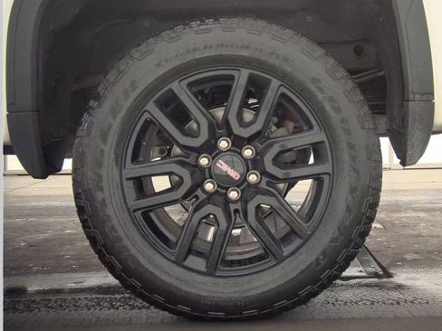 Used 2021 GMC Sierra 1500 Elevation image 13