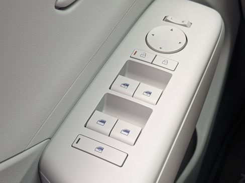 New 2025 Hyundai Kona SEL image 20