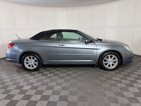 Used 2008 Chrysler Sebring Limited FWD image 8