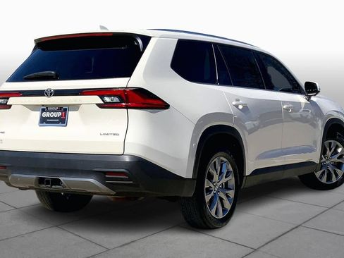 Used 2024 Toyota Grand Highlander Limited image 13