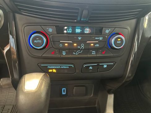 Used 2017 Ford Escape Titanium AWD/4WD image 30