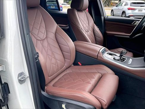 Used 2023 BMW X5 xDrive40i w/ Climate Comfort Package image 25