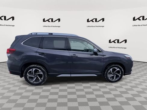 Used 2022 Subaru Forester Touring w/ Popular Package #2 image 9