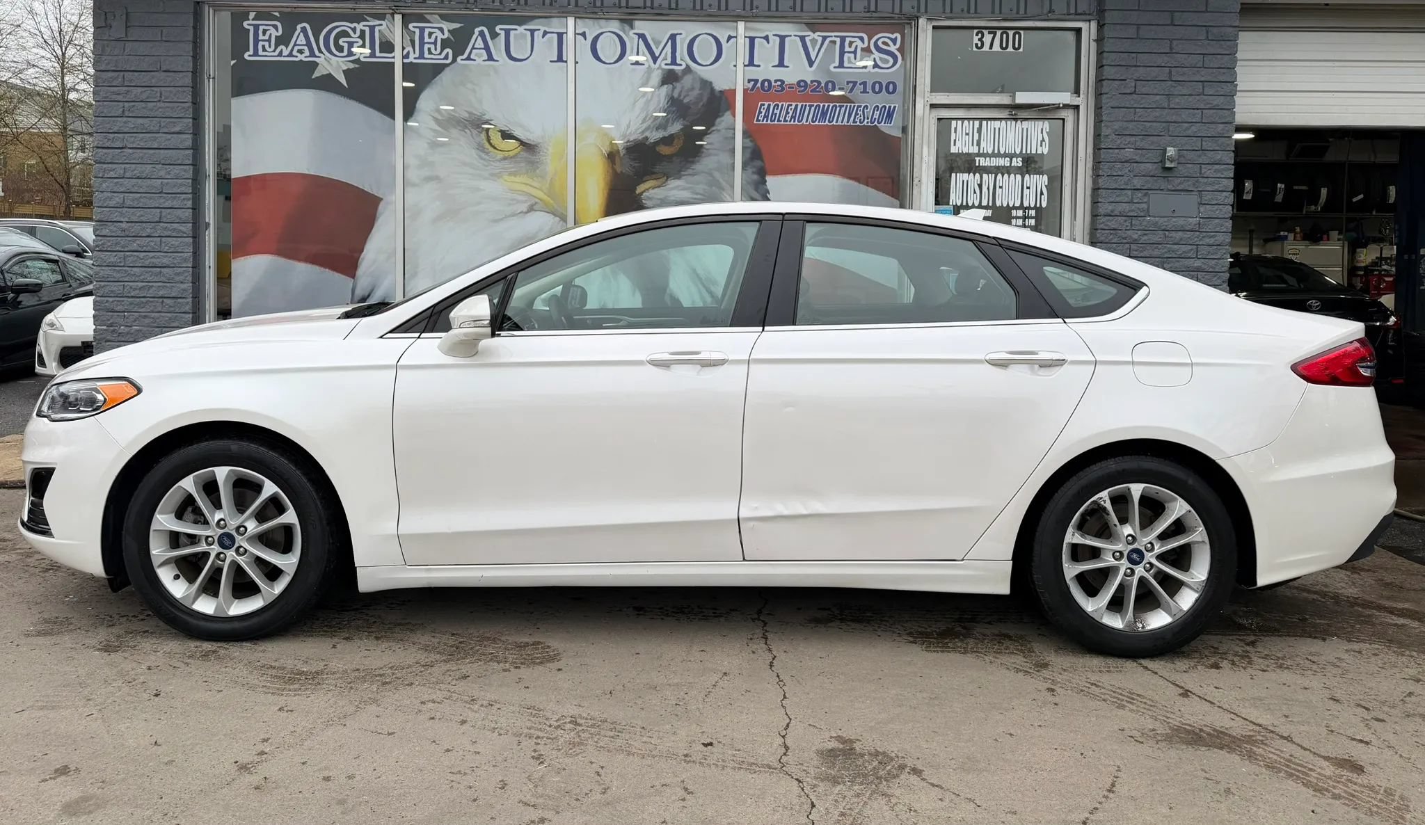 Used 2020 Ford Fusion SEL FWD image 6