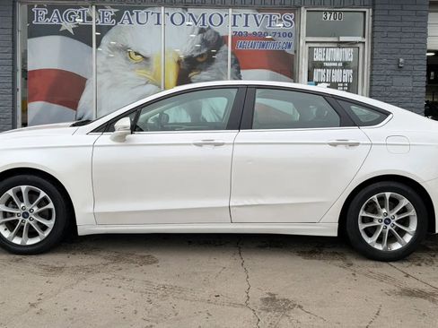 Used 2020 Ford Fusion SEL image 6