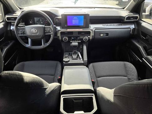 Certified 2025 Toyota Tacoma SR5 AWD/4WD image 20