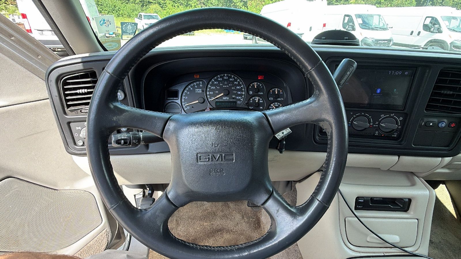 Used 2002 GMC Yukon XL SLT RWD image 27