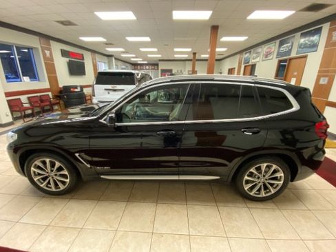 Used 2018 BMW X3 xDrive30i AWD/4WD image 2