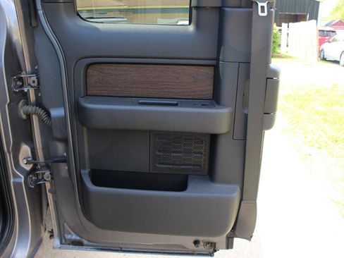 Used 2014 Ford F150 Lariat w/ Equipment Group 502A Luxury AWD/4WD image 35